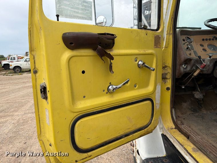 image for item EA0536 1982 Ford LN700 fuel truck