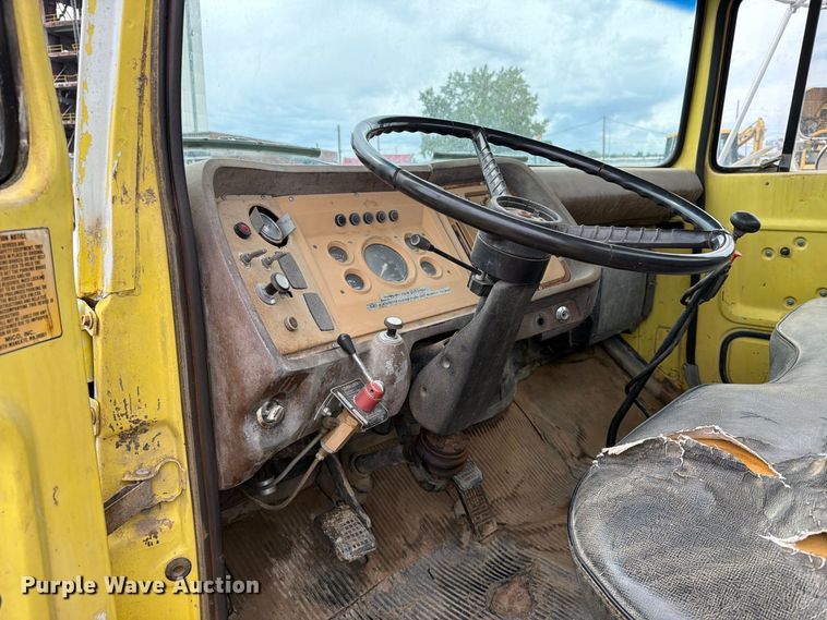 image for item EA0536 1982 Ford LN700 fuel truck
