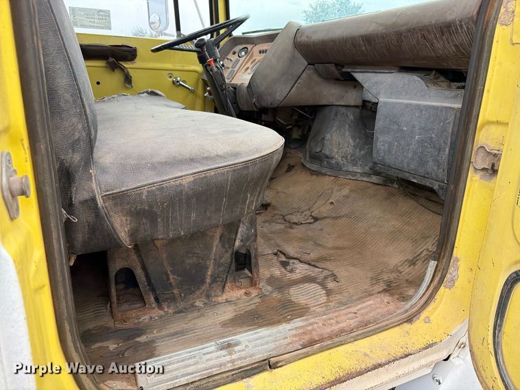 image for item EA0536 1982 Ford LN700 fuel truck