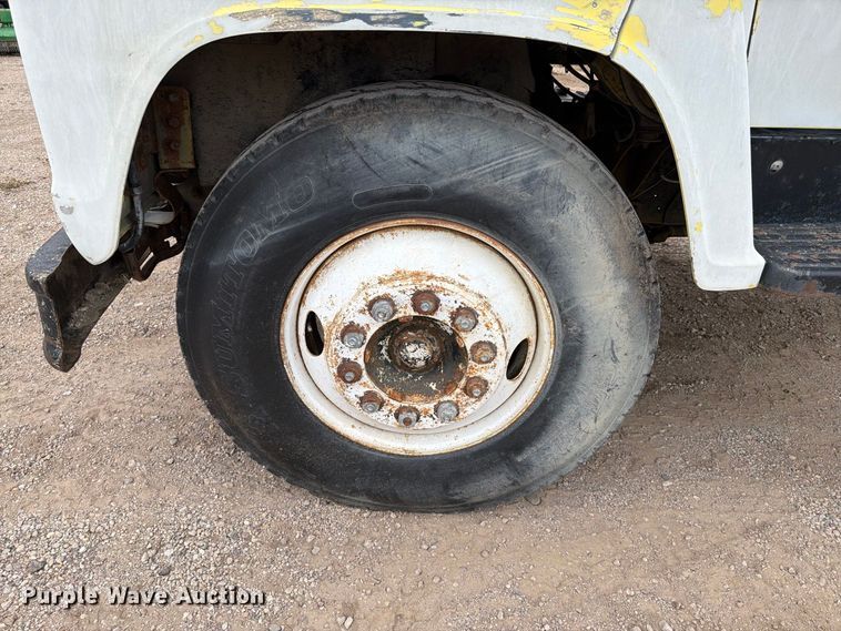 image for item EA0536 1982 Ford LN700 fuel truck