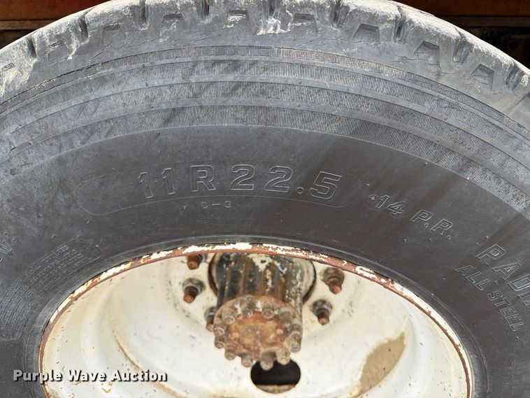 image for item EA0536 1982 Ford LN700 fuel truck