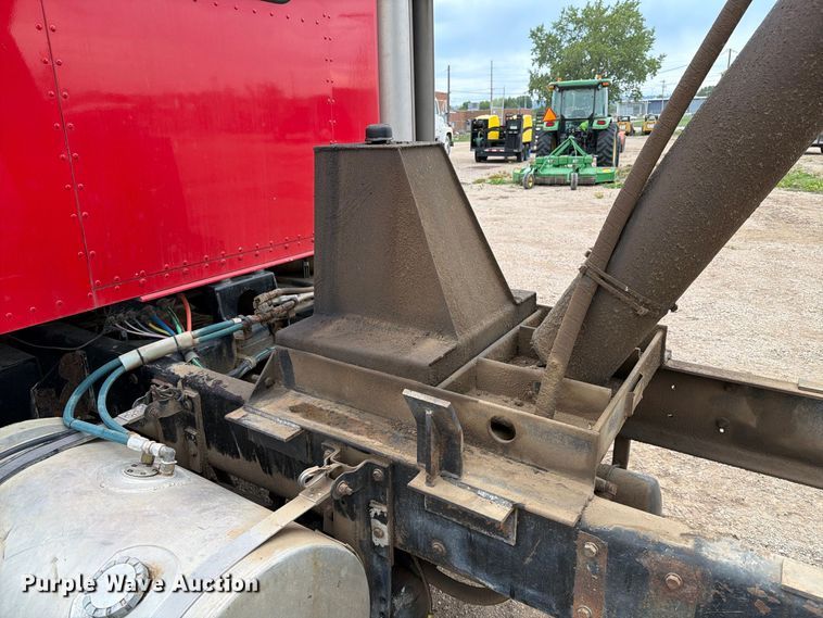 image for item EA0537 1994 Kenworth T600 dump truck