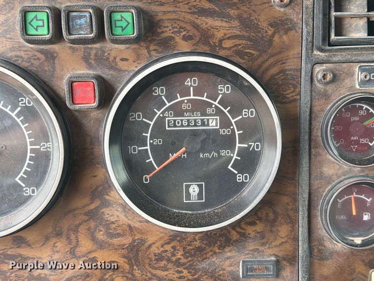 image for item EA0537 1994 Kenworth T600 dump truck