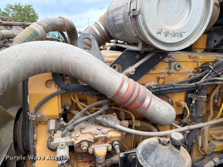 image for item EA0537 1994 Kenworth T600 dump truck