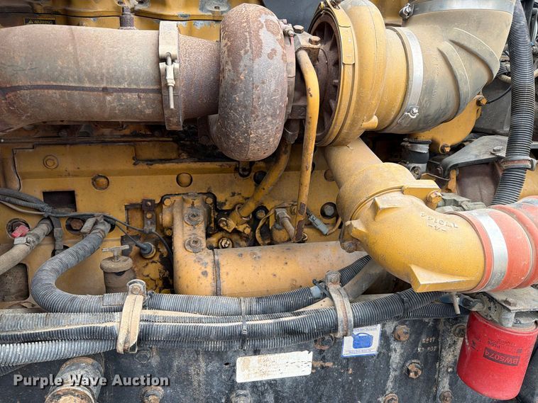 image for item EA0537 1994 Kenworth T600 dump truck
