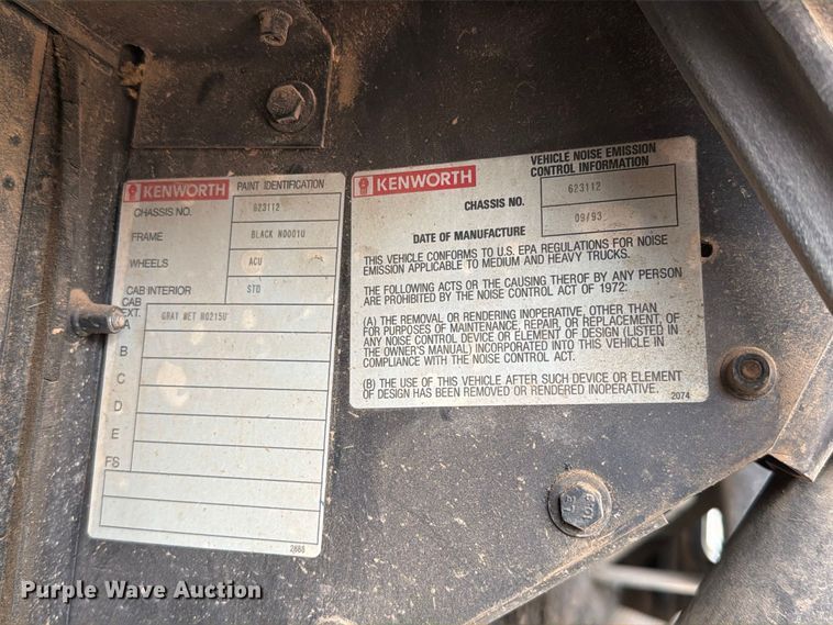 image for item EA0537 1994 Kenworth T600 dump truck