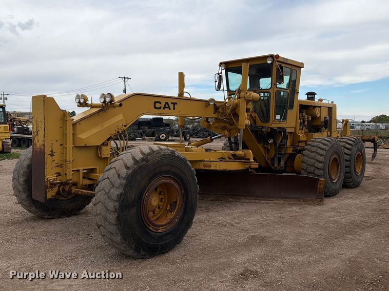 1981 Caterpillar 16G motor grader