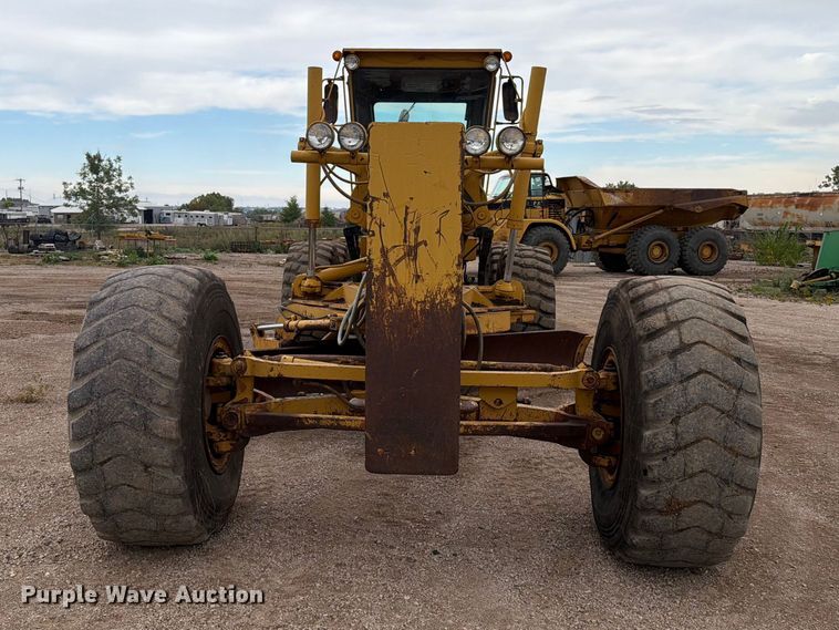 image for item EA0538 1981 Caterpillar 16G motor grader