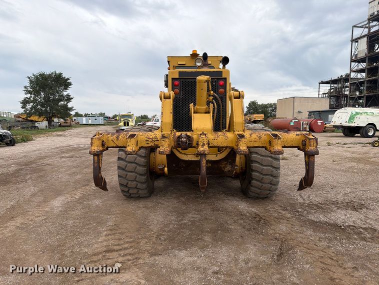image for item EA0538 1981 Caterpillar 16G motor grader