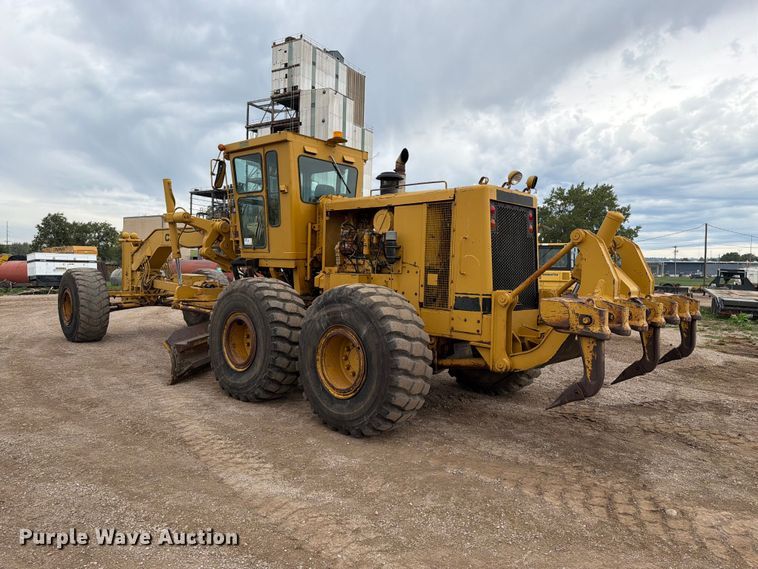 image for item EA0538 1981 Caterpillar 16G motor grader