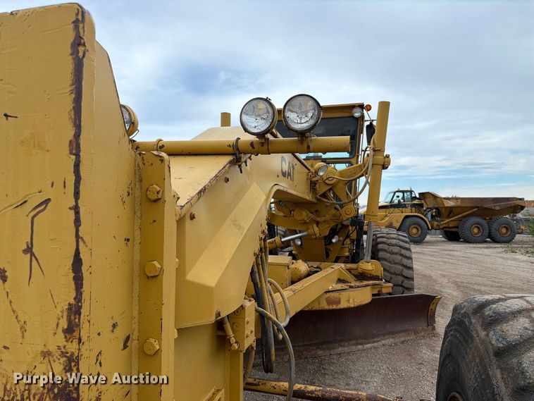 image for item EA0538 1981 Caterpillar 16G motor grader
