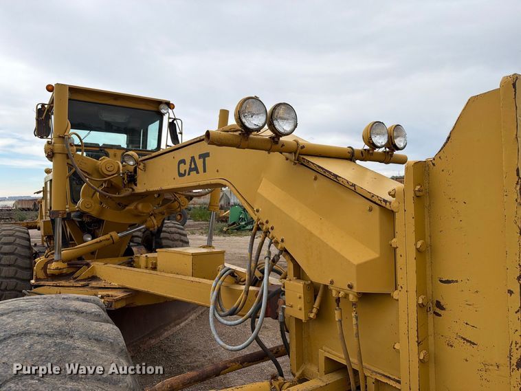 image for item EA0538 1981 Caterpillar 16G motor grader