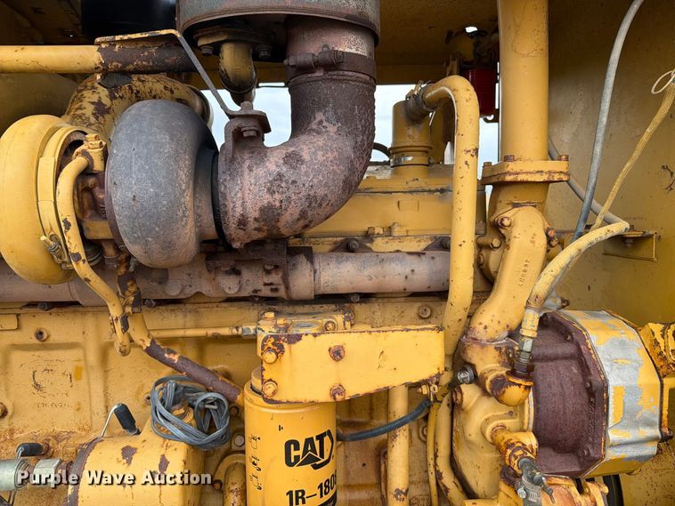 image for item EA0538 1981 Caterpillar 16G motor grader
