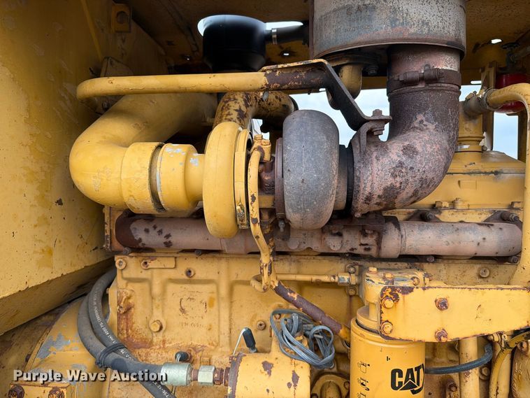 image for item EA0538 1981 Caterpillar 16G motor grader