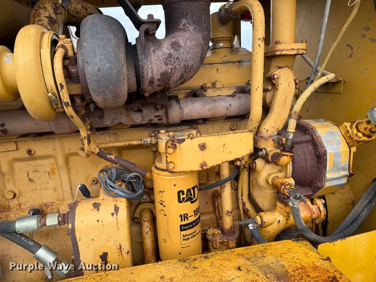 image for item EA0538 1981 Caterpillar 16G motor grader