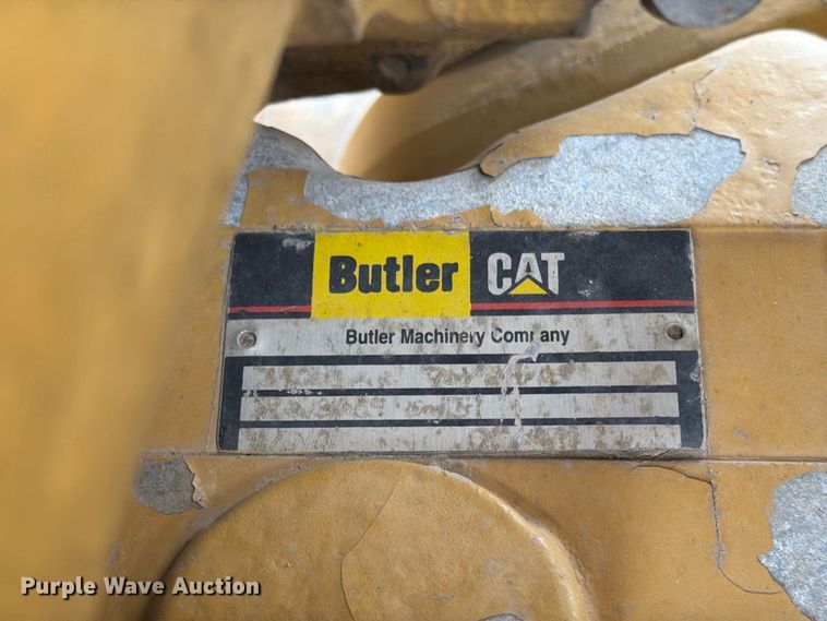 image for item EA0538 1981 Caterpillar 16G motor grader