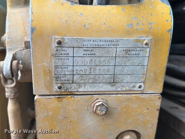 image for item EA0538 1981 Caterpillar 16G motor grader