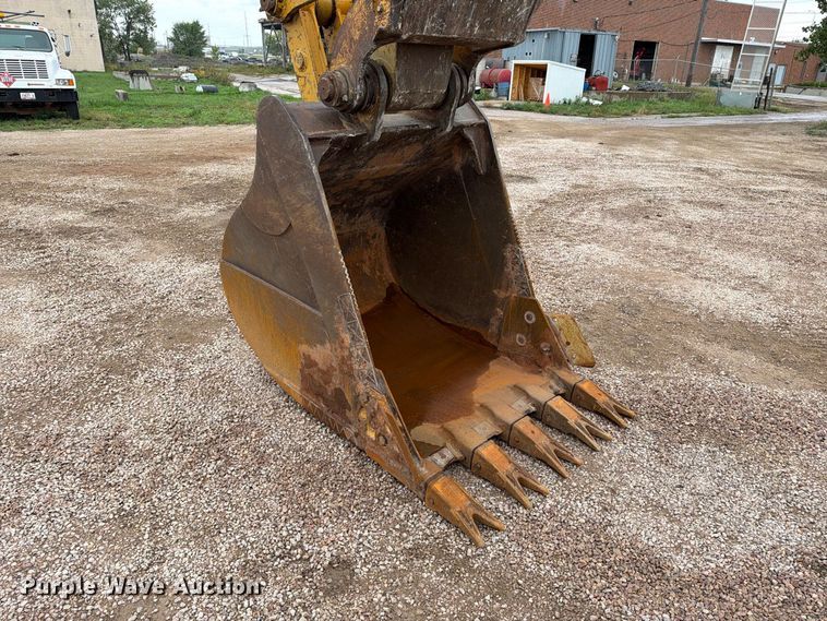 image for item EA0539 1998 Caterpillar 330BL excavator