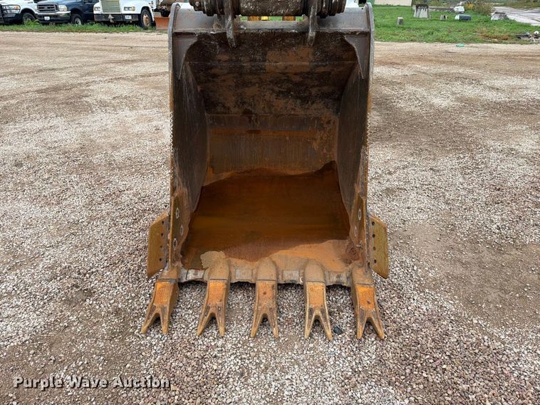 image for item EA0539 1998 Caterpillar 330BL excavator