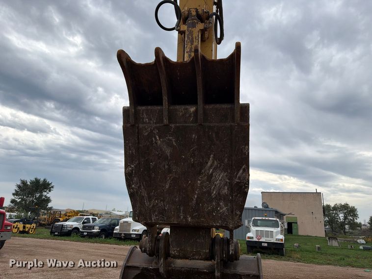image for item EA0539 1998 Caterpillar 330BL excavator