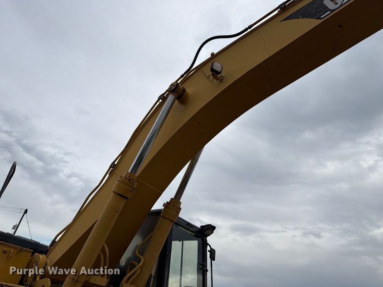 image for item EA0539 1998 Caterpillar 330BL excavator