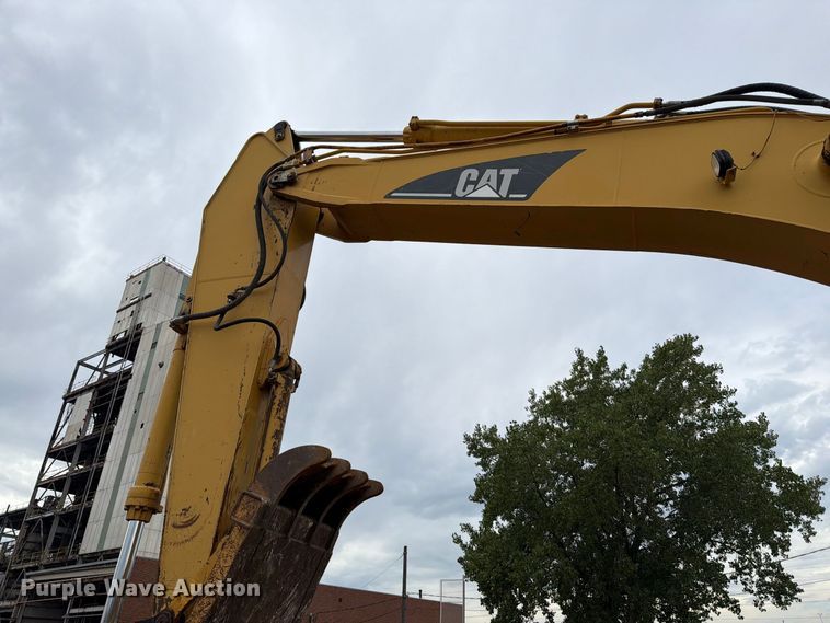image for item EA0539 1998 Caterpillar 330BL excavator