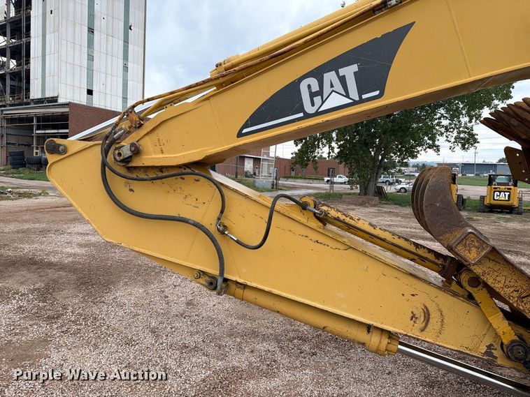 image for item EA0539 1998 Caterpillar 330BL excavator