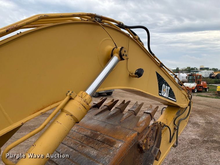 image for item EA0539 1998 Caterpillar 330BL excavator