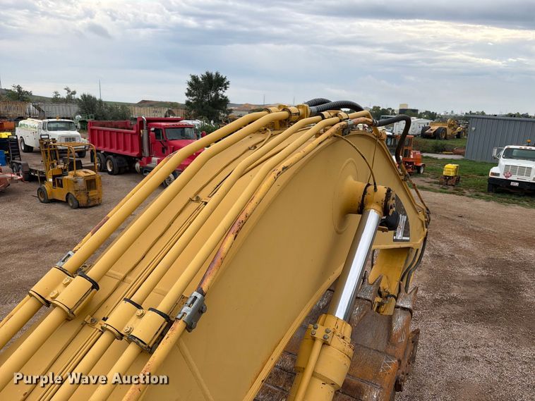 image for item EA0539 1998 Caterpillar 330BL excavator