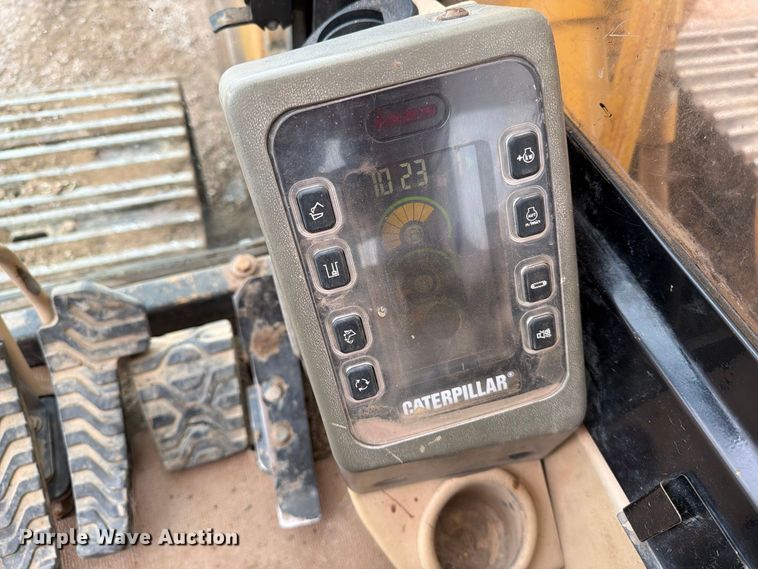 image for item EA0539 1998 Caterpillar 330BL excavator