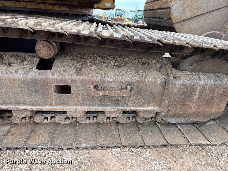 image for item EA0539 1998 Caterpillar 330BL excavator