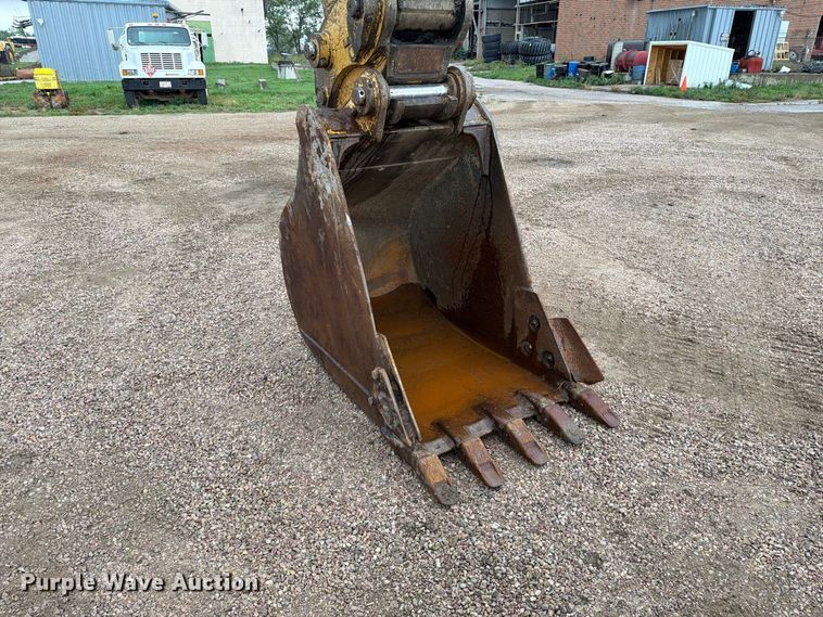 image for item EA0540 1998 Caterpillar 325BL excavator