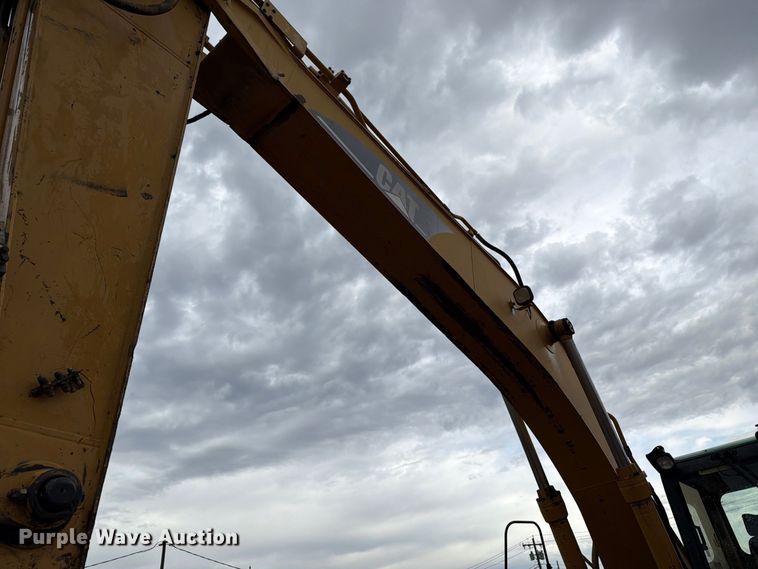 image for item EA0540 1998 Caterpillar 325BL excavator