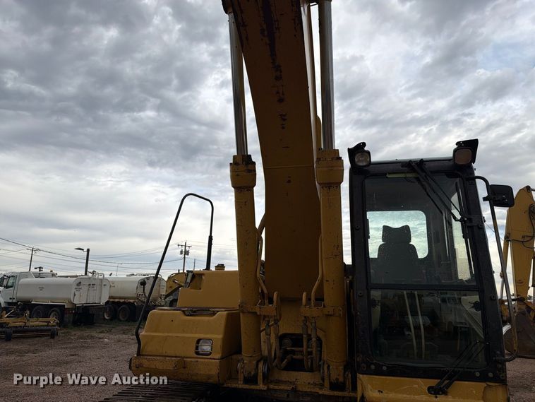 image for item EA0540 1998 Caterpillar 325BL excavator