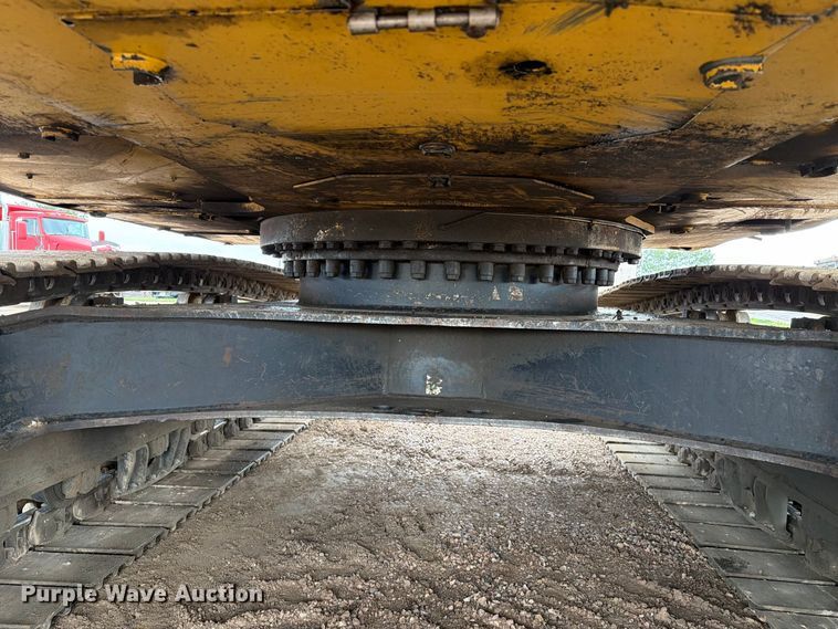 image for item EA0540 1998 Caterpillar 325BL excavator