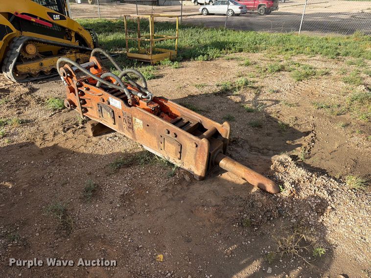 NPK E-213 breaker