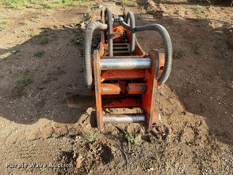 image for item EA0542 NPK E-213 breaker