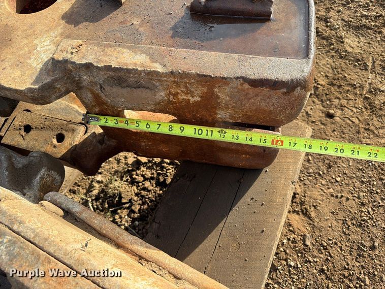 image for item EA0543 NPK M28 excavator shear