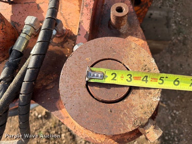 image for item EA0543 NPK M28 excavator shear