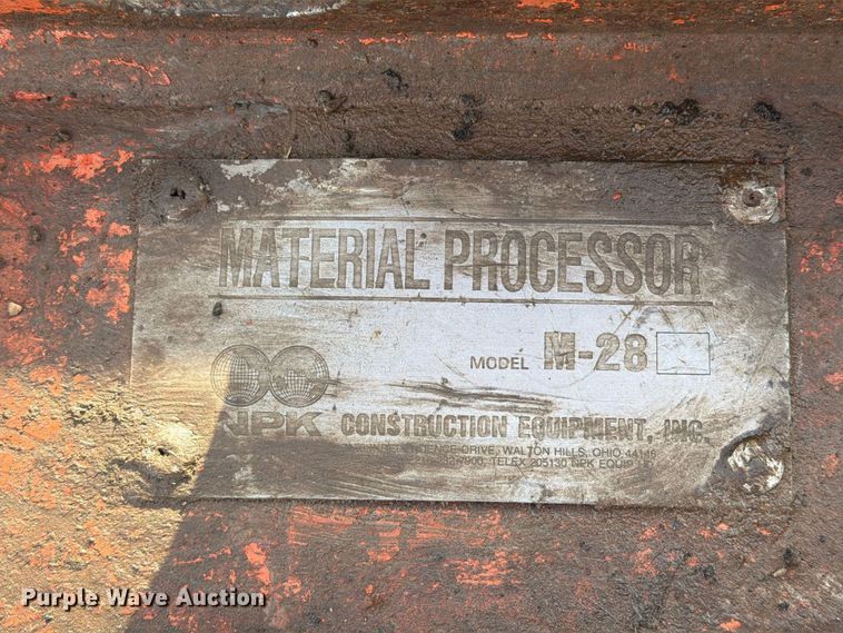 image for item EA0543 NPK M28 excavator shear