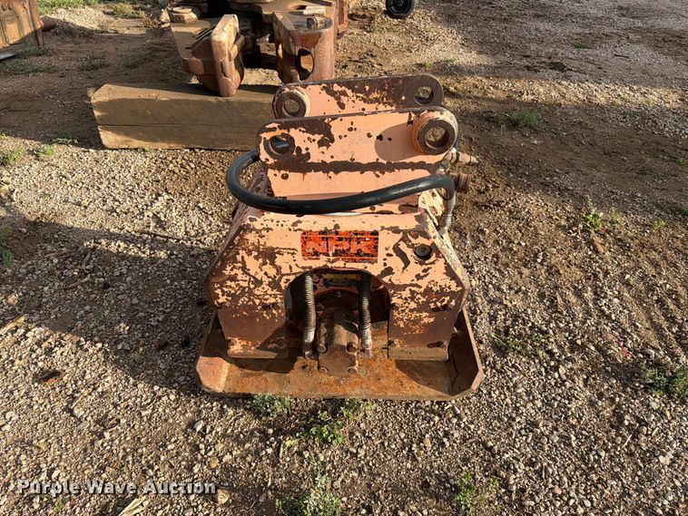 image for item EA0544 NPK C-4B plate compactor