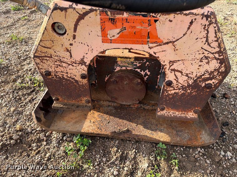 image for item EA0544 NPK C-4B plate compactor