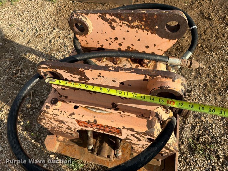 image for item EA0544 NPK C-4B plate compactor