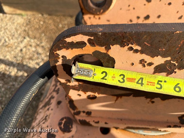 image for item EA0544 NPK C-4B plate compactor