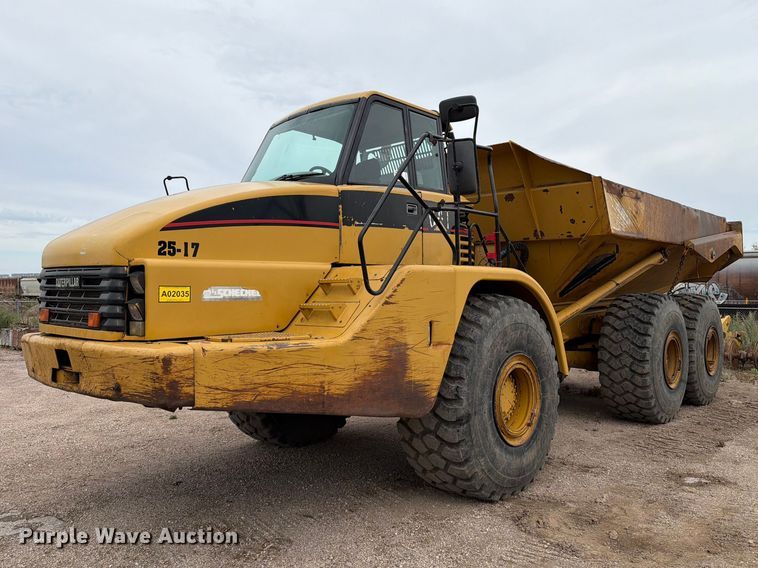 2005 Caterpillar 740 articulated haul truck