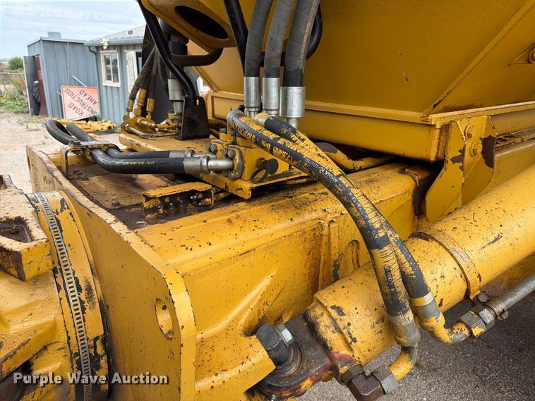 image for item EA0545 2005 Caterpillar 740 articulated haul truck