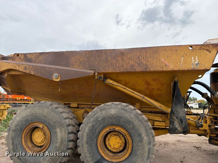 image for item EA0545 2005 Caterpillar 740 articulated haul truck