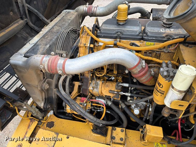 image for item EA0545 2005 Caterpillar 740 articulated haul truck