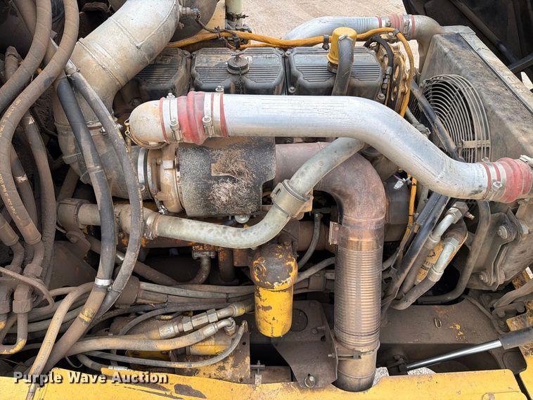 image for item EA0545 2005 Caterpillar 740 articulated haul truck
