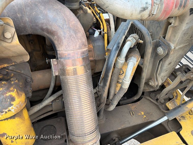 image for item EA0545 2005 Caterpillar 740 articulated haul truck